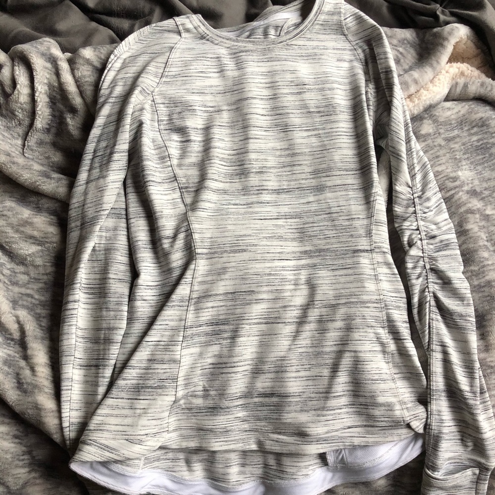 Lululemon Runderful Long Sleeve - Picture 2 of 4